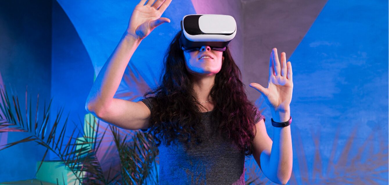 Immersive Technology in Education Immersive Technology in Education